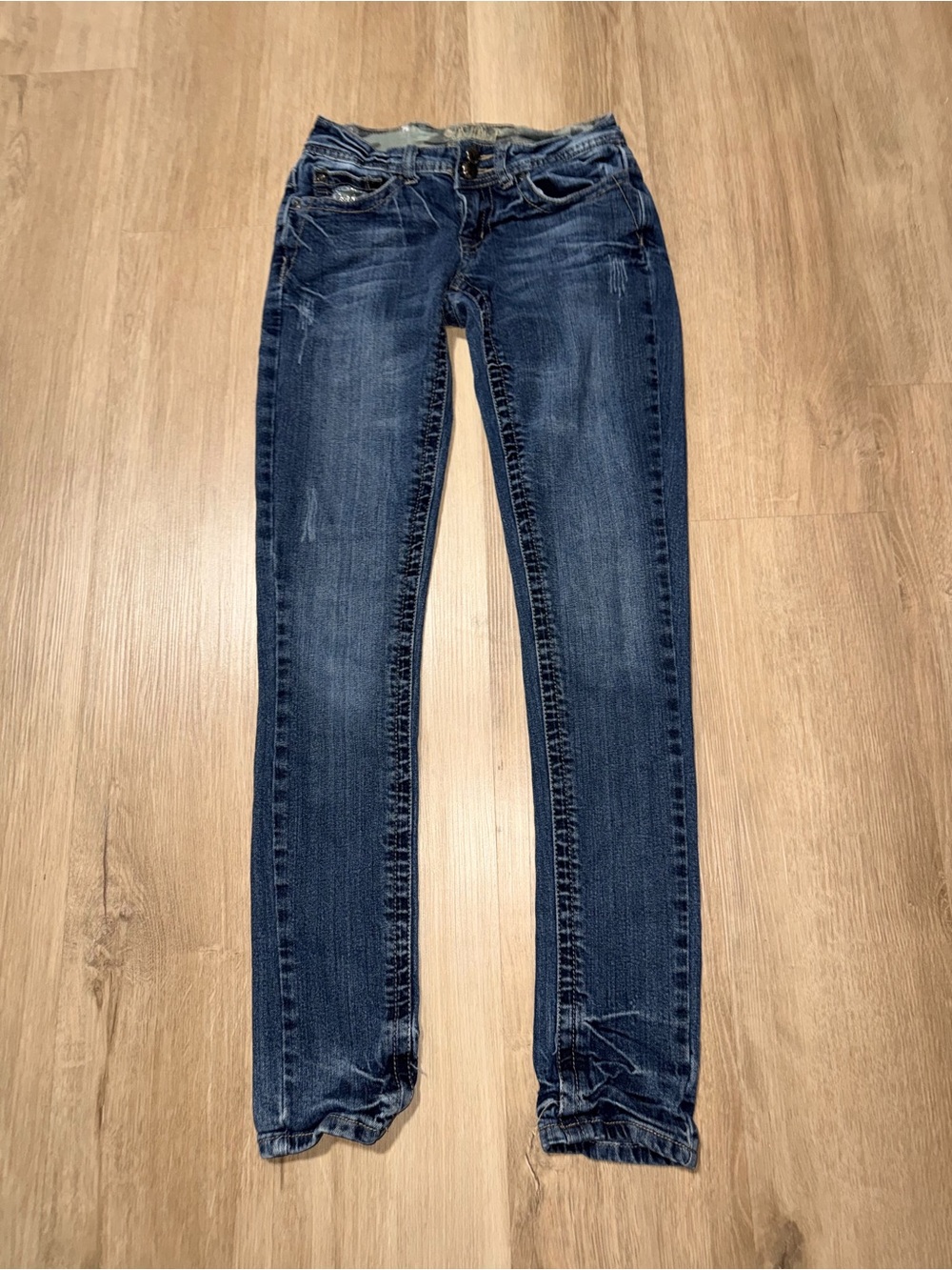 Red Rivet Women's Navy Skinny Jeans
